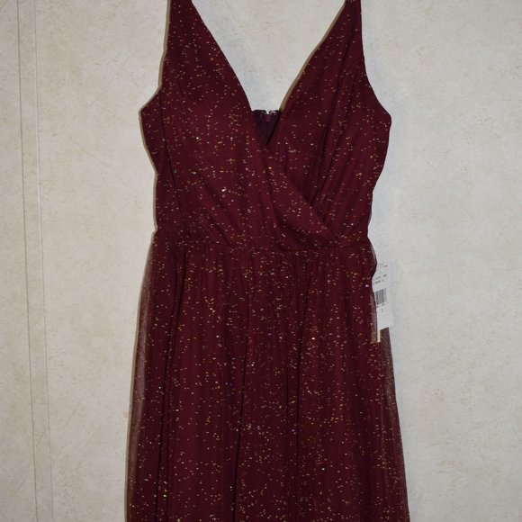 New Xtraordinary Spaghetti Strap Surplice V-Neck Glitter Red/Burgundy Mesh Dress - Picture 3 of 11